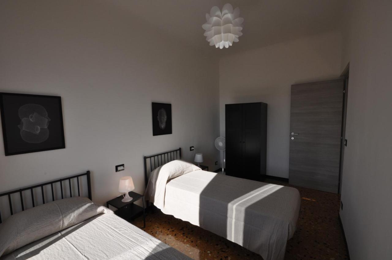 Perdianahouse Waterfront Apartment Genoa Bagian luar foto